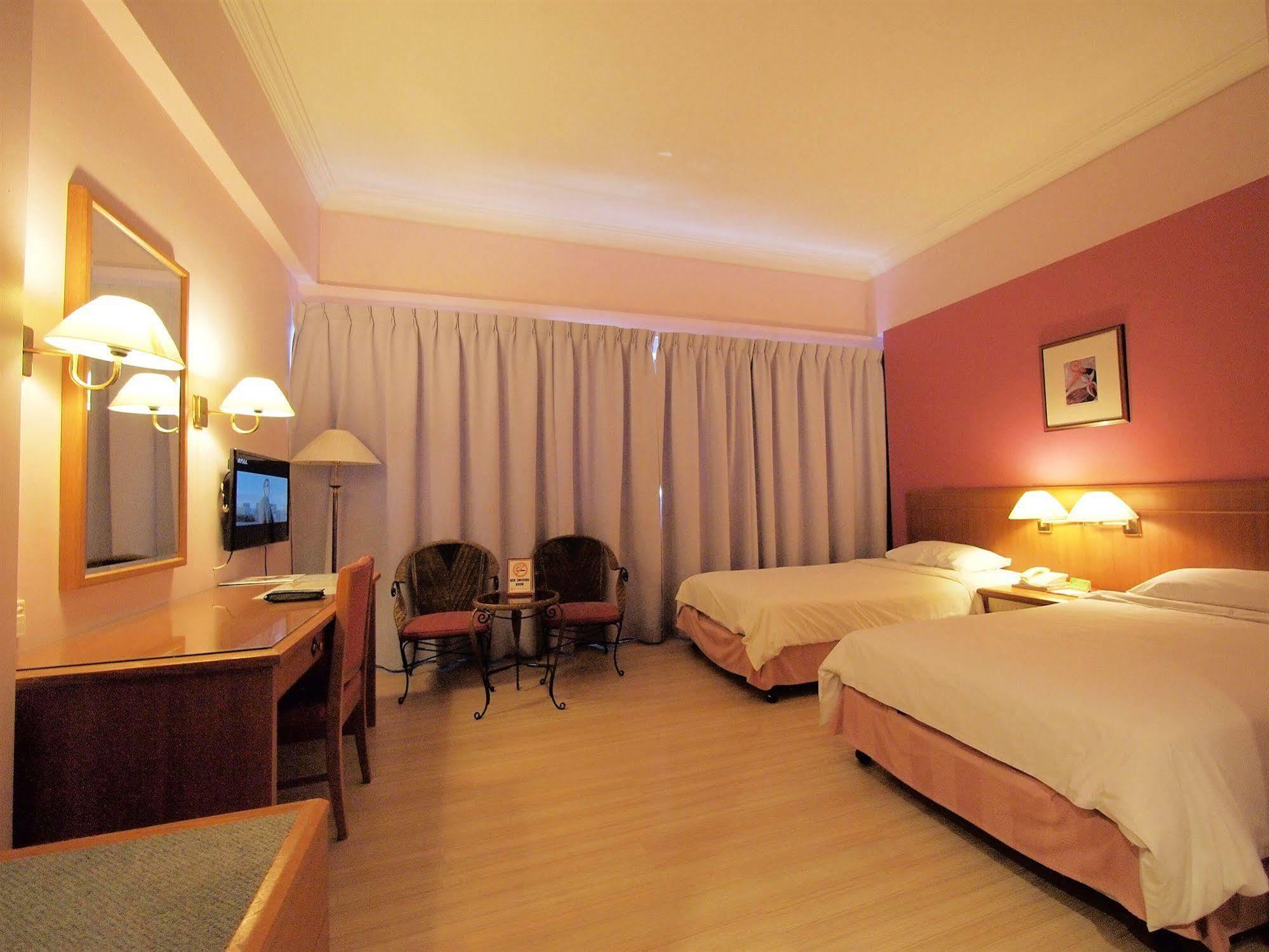 Premier Hotel Sibu Exterior photo